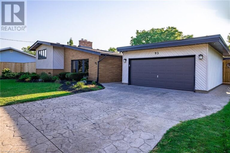 93 RIVERVIEW