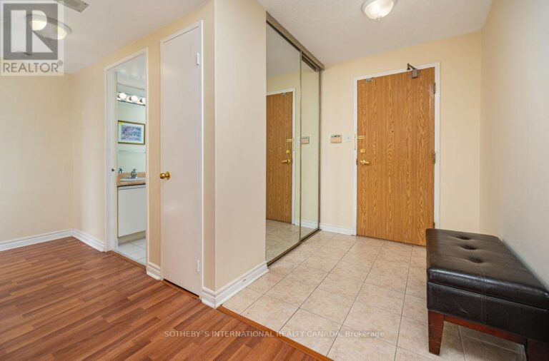 1101 Steeles