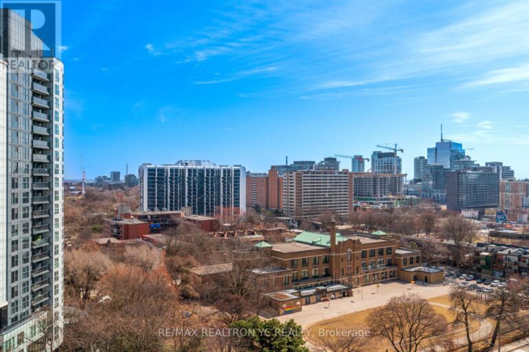 251 Jarvis