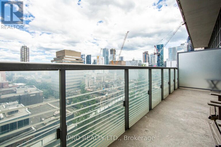 386 Yonge