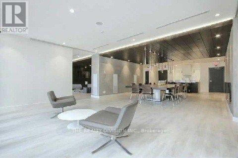 55 Regent Park