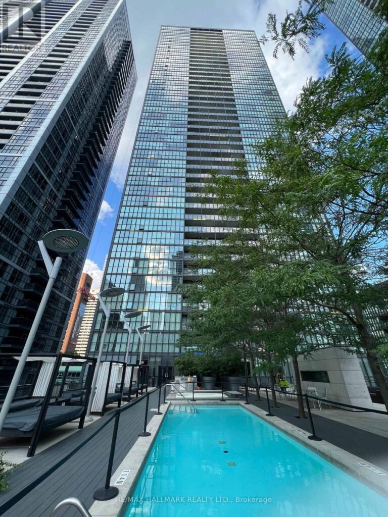 110 Charles