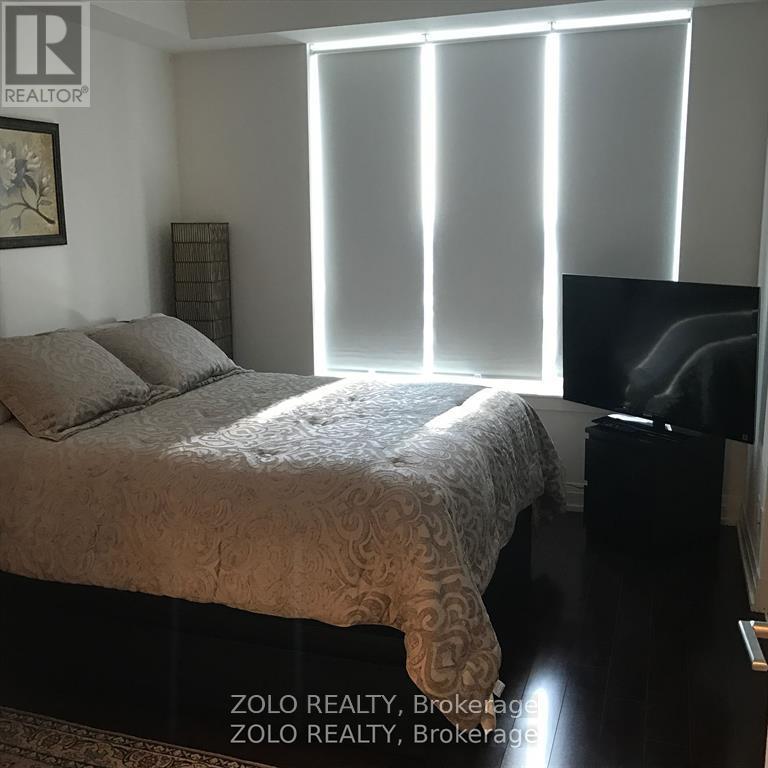7165 Yonge
