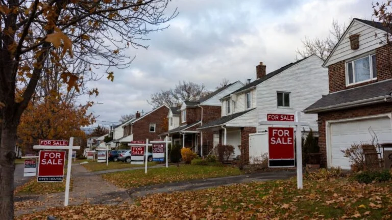 Ontario Housing Market Update December 2025: Listings & Prices