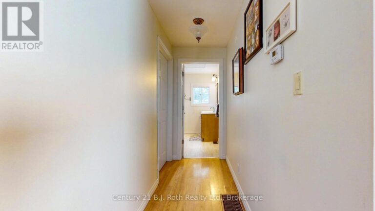 3245 Grayshott