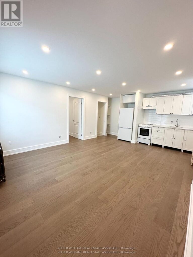 237 Lakeshore