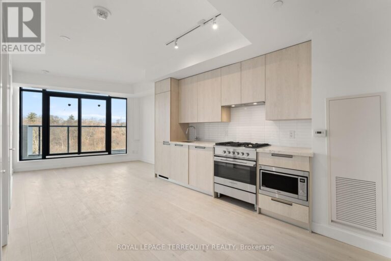 160 Kingsway