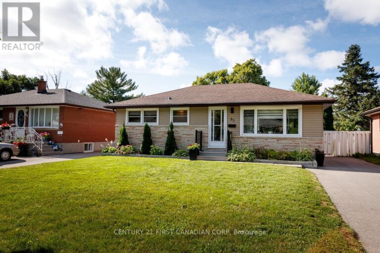 82 Queenston